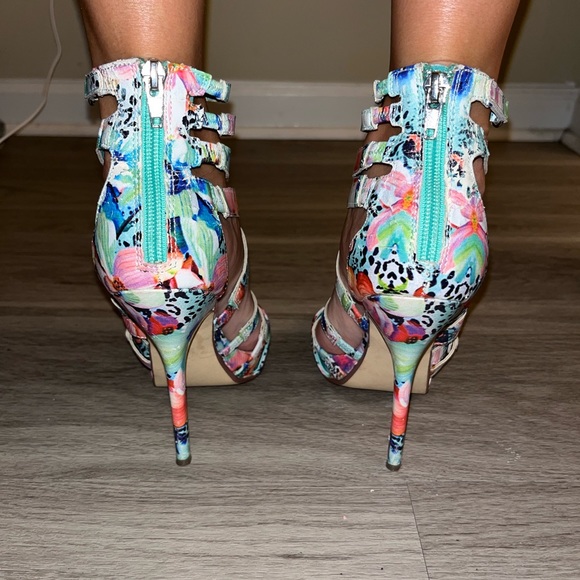 Steven Madden Strappy Heels - Picture 3 of 6